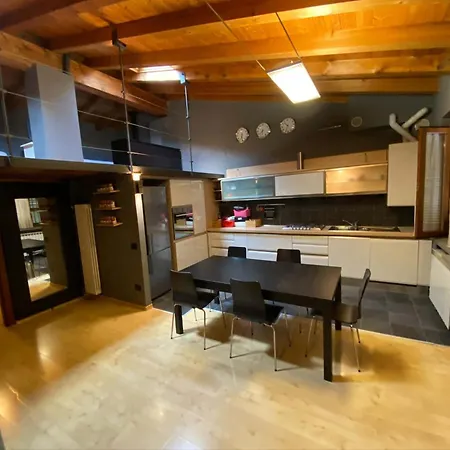 Redhouse - Trendy Modern Open Space Con Box Vicino Leolandia E Autostrada Milano