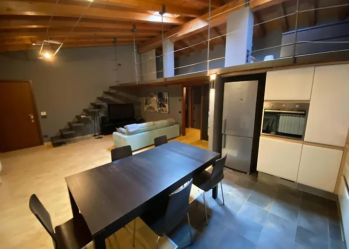 Redhouse - Trendy Modern Open Space Con Box Vicino Leolandia E Autostrada Milano * Bergame