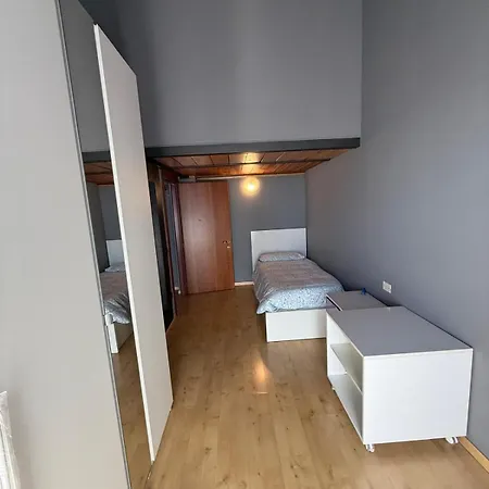 Redhouse - Trendy Modern Open Space Con Box Vicino Leolandia E Autostrada Milano Bergamo